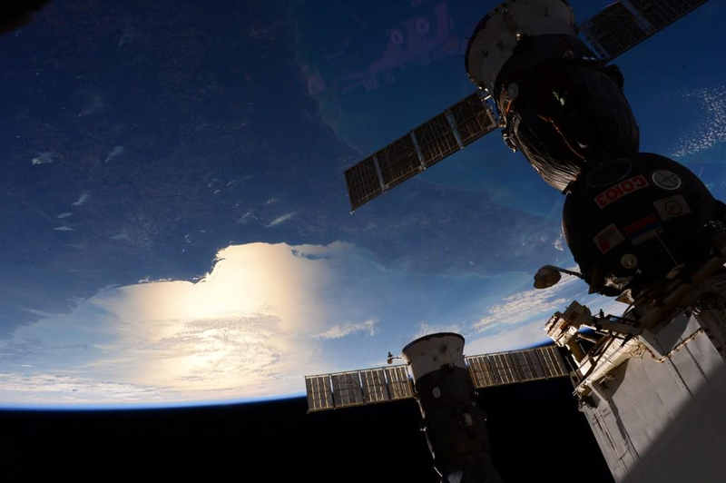 Illustration for article titled Relax In The Simple Beauty Of Our Planet In These Astronaut Photos